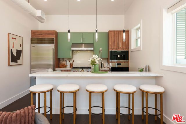 443 W Avenue 37, Los Angeles, CA 90065