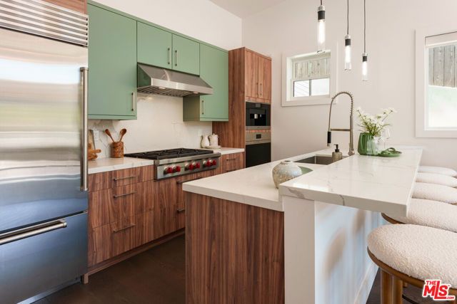 443 W Avenue 37, Los Angeles, CA 90065