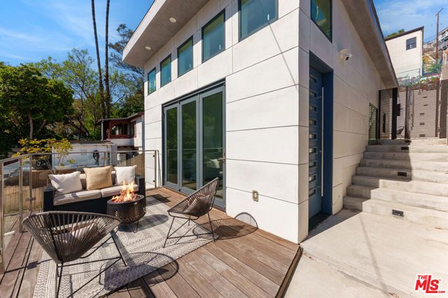 443 W Avenue 37, Los Angeles, CA 90065