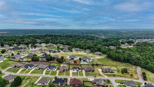 954 Fireside Drive, Prattville, AL 36067