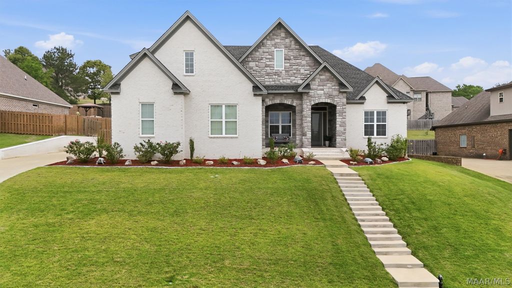 954 Fireside Drive, Prattville, AL 36067