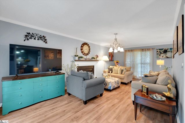 204 Staffordshire Way, Simpsonville, SC 29681