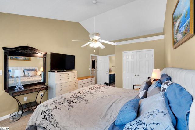 204 Staffordshire Way, Simpsonville, SC 29681