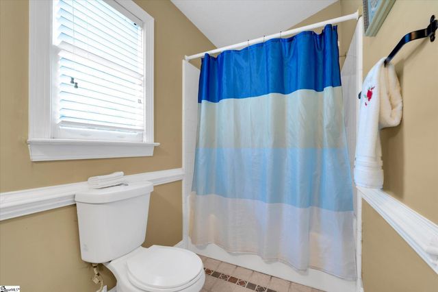 204 Staffordshire Way, Simpsonville, SC 29681