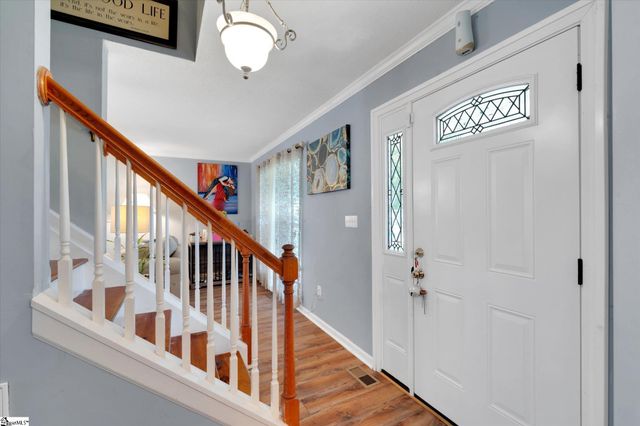204 Staffordshire Way, Simpsonville, SC 29681