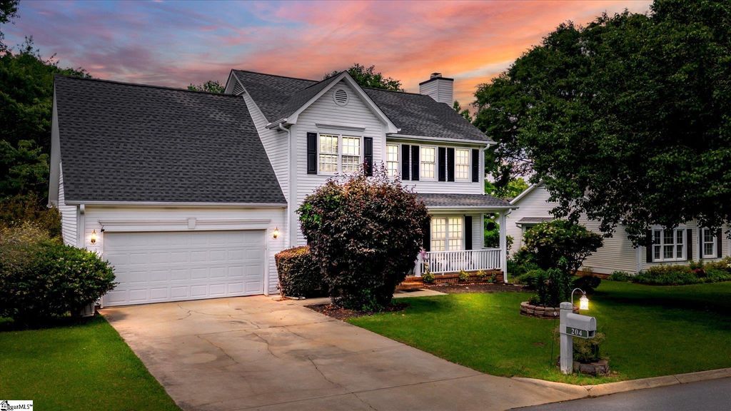 204 Staffordshire Way, Simpsonville, SC 29681
