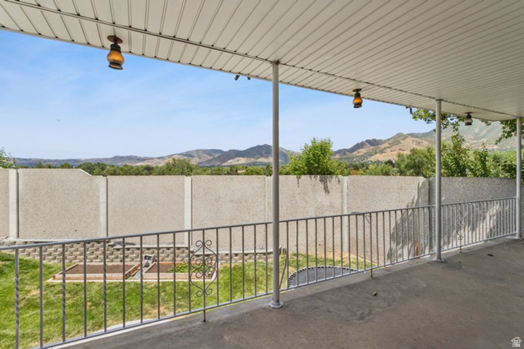 Image 47 of property listing at 1925 E HILLCREST AVE, Salt Lake City, UT 84106