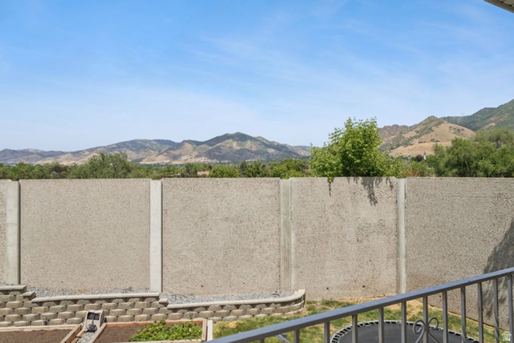 Image 48 of property listing at 1925 E HILLCREST AVE, Salt Lake City, UT 84106