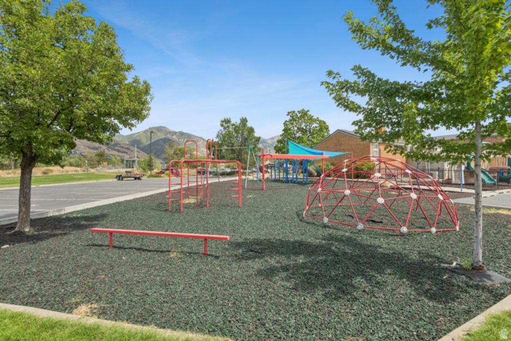 Image 50 of property listing at 1925 E HILLCREST AVE, Salt Lake City, UT 84106