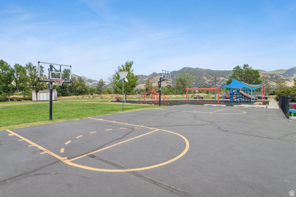 Image 51 of property listing at 1925 E HILLCREST AVE, Salt Lake City, UT 84106