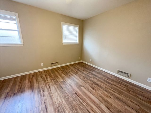 6817 Chickering Road, Fort Worth, TX 76116