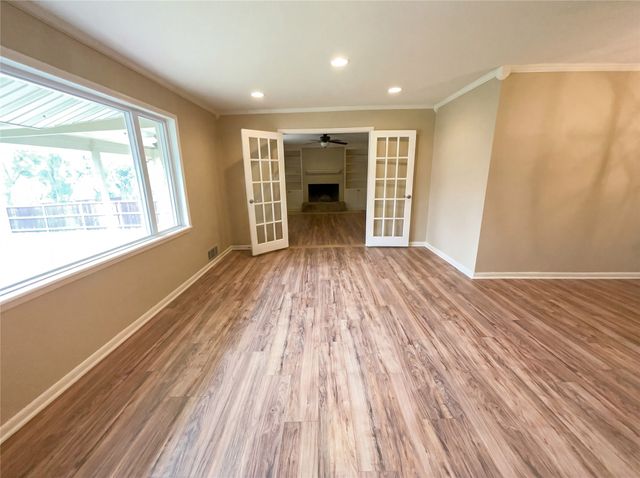 6817 Chickering Road, Fort Worth, TX 76116