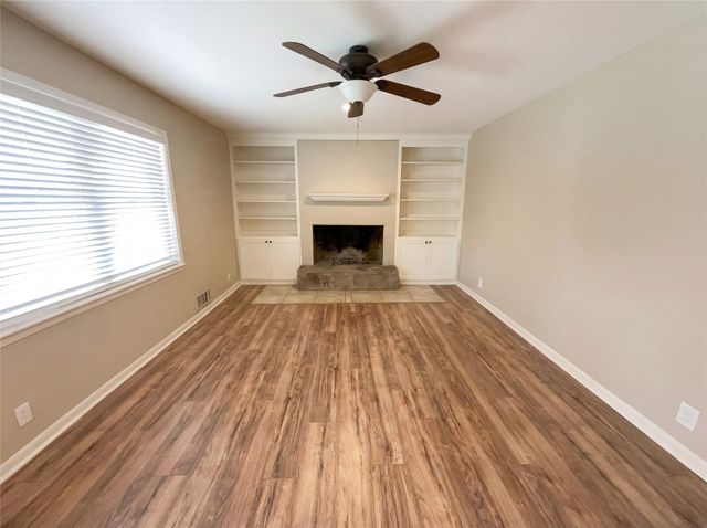 6817 Chickering Road, Fort Worth, TX 76116