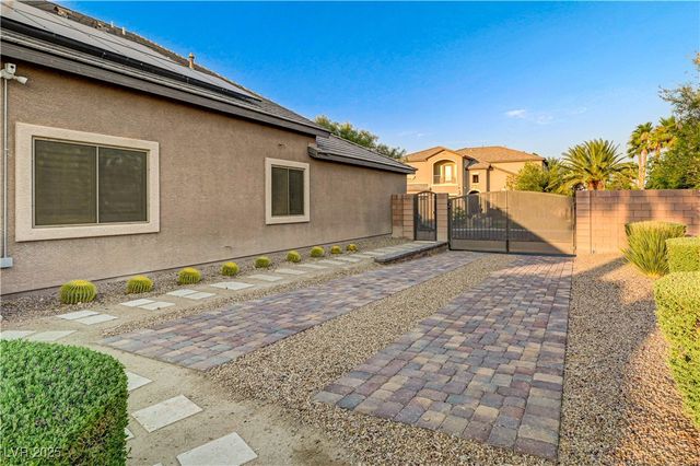 7311 Velvet Sky Street, Las Vegas, NV 89131