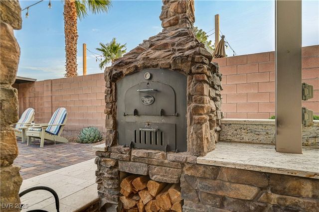 7311 Velvet Sky Street, Las Vegas, NV 89131