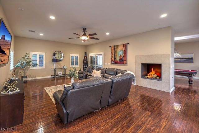 7311 Velvet Sky Street, Las Vegas, NV 89131