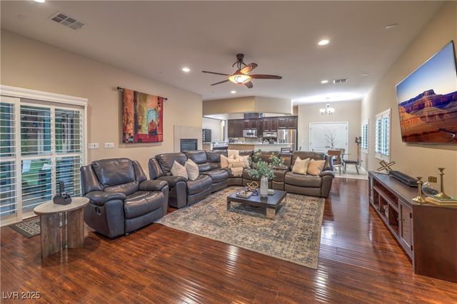 7311 Velvet Sky Street, Las Vegas, NV 89131