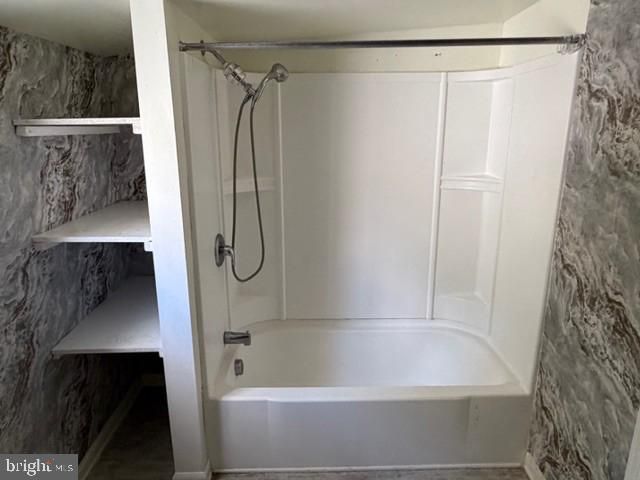 13-15 W WATER ST, Middletown, PA 17057