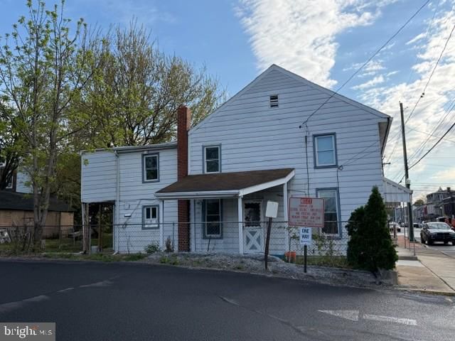 13-15 W WATER ST, Middletown, PA 17057