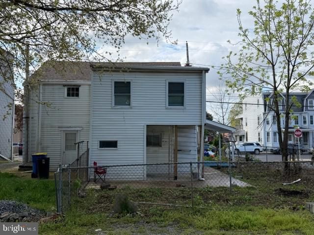 13-15 W WATER ST, Middletown, PA 17057