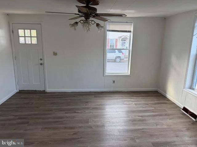 13-15 W WATER ST, Middletown, PA 17057