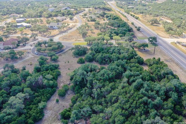 1015 & 1011 Las Brisas Dr, Canyon Lake, TX 78133