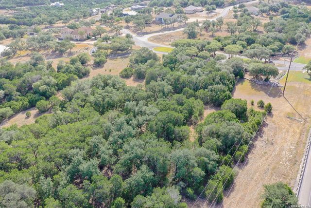 1015 & 1011 Las Brisas Dr, Canyon Lake, TX 78133