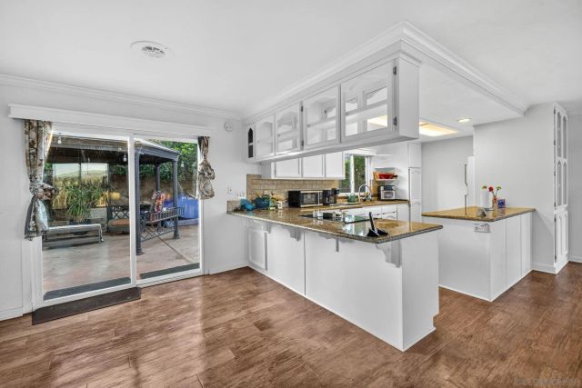 1786 San Pasqual Valley, Escondido, CA 92027