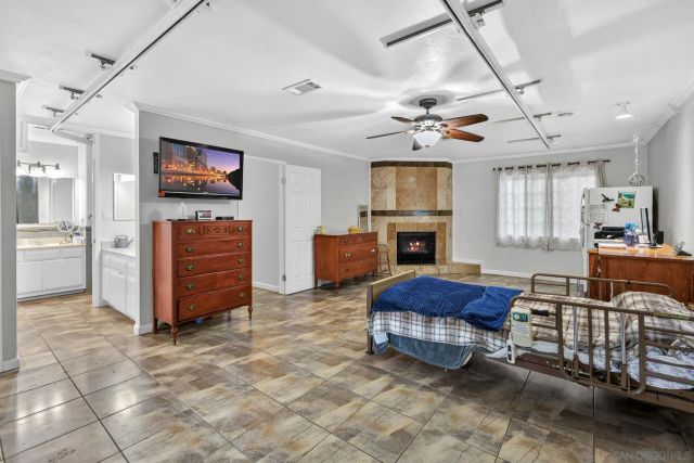 1786 San Pasqual Valley, Escondido, CA 92027