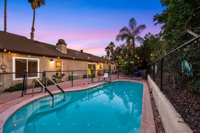 1786 San Pasqual Valley, Escondido, CA 92027