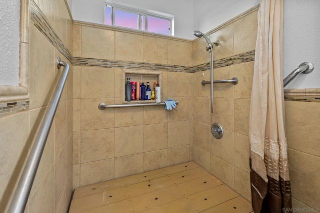 1786 San Pasqual Valley, Escondido, CA 92027