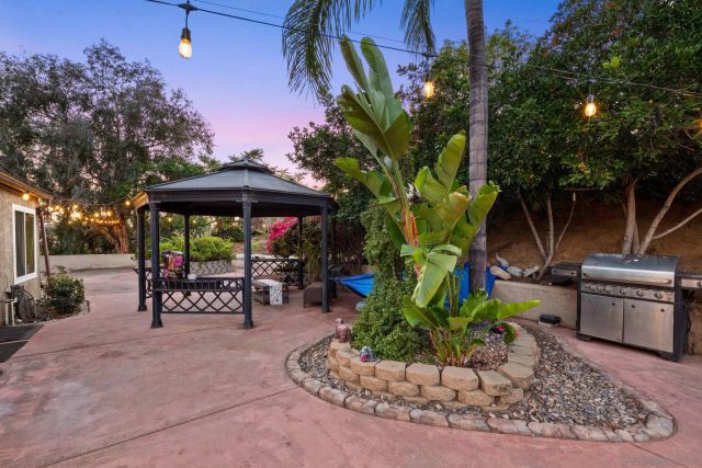 1786 San Pasqual Valley, Escondido, CA 92027