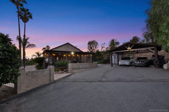 1786 San Pasqual Valley, Escondido, CA 92027