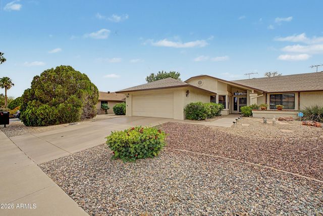 20410 N SPRING MEADOW Drive, Sun City West, AZ 85375
