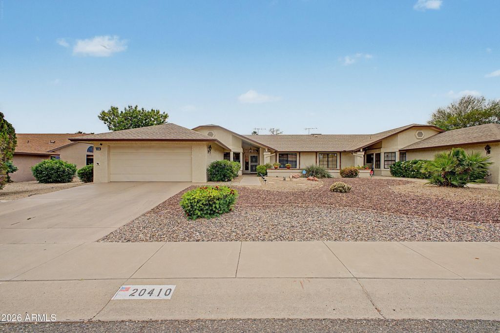 20410 N SPRING MEADOW Drive, Sun City West, AZ 85375