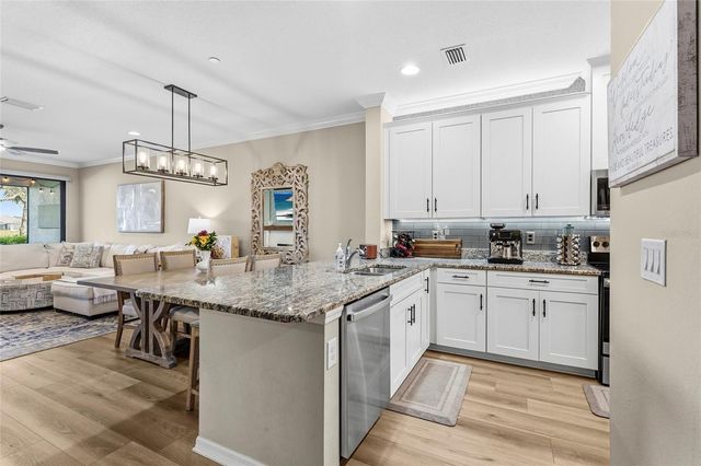 13731 MESSINA LOOP 101, Bradenton, FL 34211