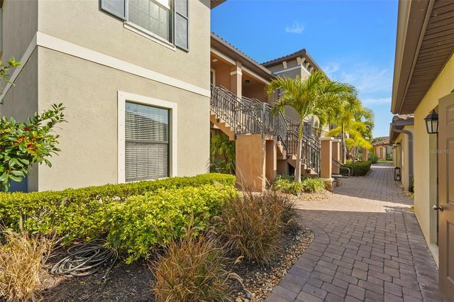 13731 MESSINA LOOP 101, Bradenton, FL 34211