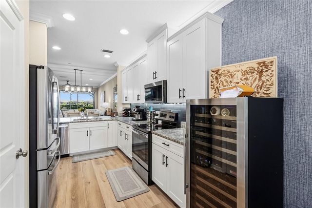 13731 MESSINA LOOP 101, Bradenton, FL 34211