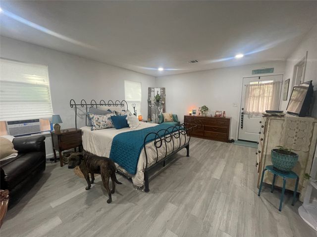 200 S Austin Street, Rice, TX 75155