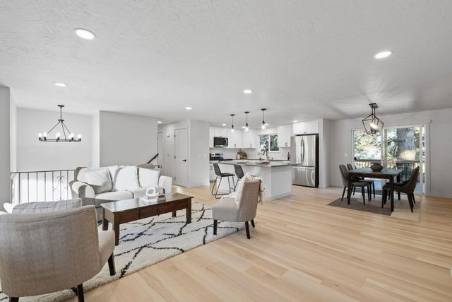 4327 S Martin St, Spokane, WA 99203