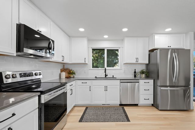 4327 S Martin St, Spokane, WA 99203