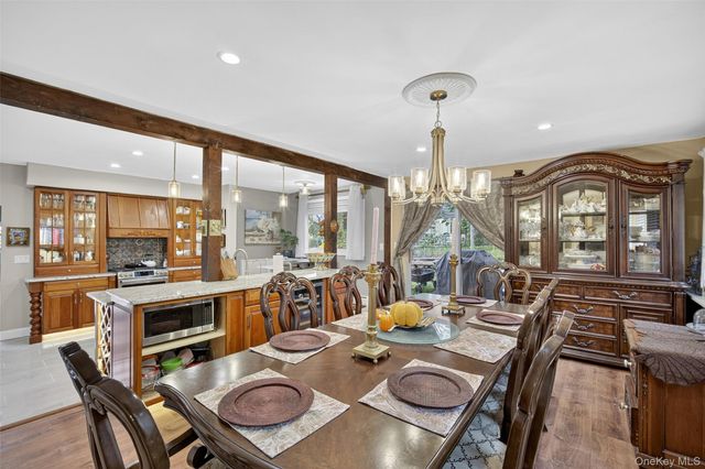 97 W Lakeshore Drive, Carmel, NY 10512