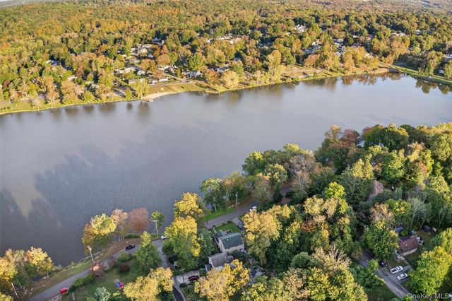 97 W Lakeshore Drive, Carmel, NY 10512