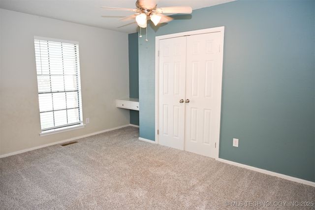 2303 N Dogwood Street, Owasso, OK 74055