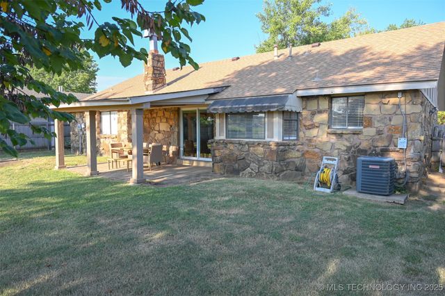 2303 N Dogwood Street, Owasso, OK 74055