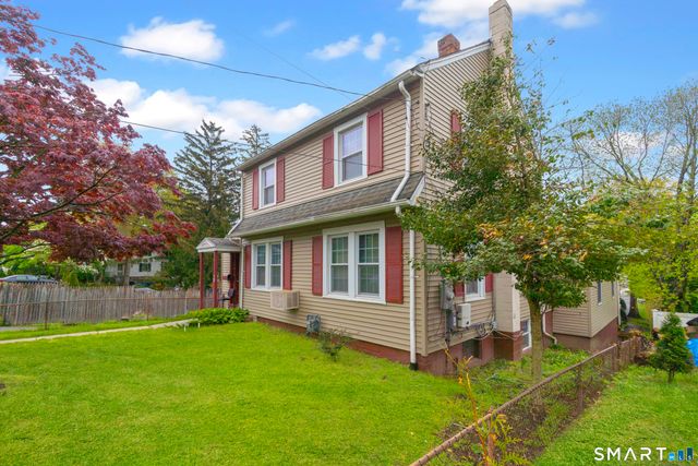 33 Colonial Road 9, Stamford, CT 06906