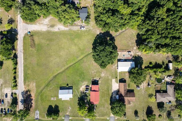 4607 Chumuckla Hwy, Pace, FL 32571