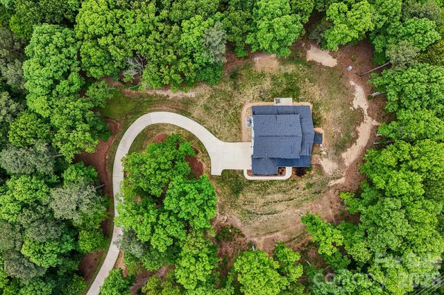 8049 Catawba cove Drive, Belmont, NC 28012