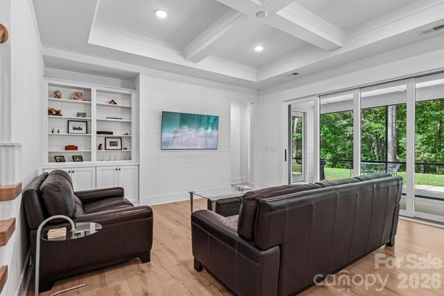 8049 Catawba cove Drive, Belmont, NC 28012