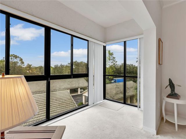 900 Arbor Lake DR 301, Naples, FL 34110